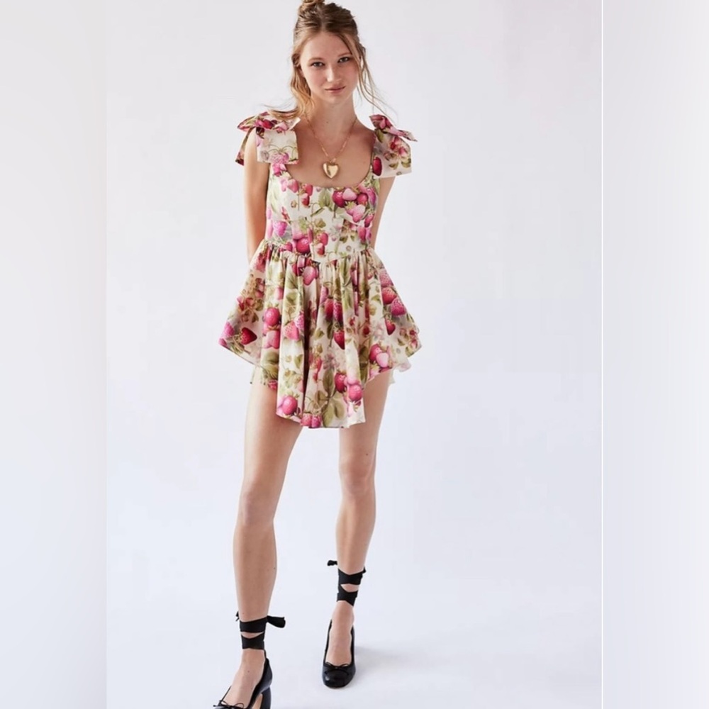 Selkie Strawberry Cream Farmers Market Dress
